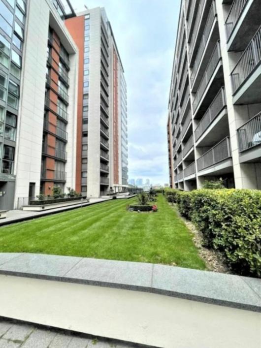 伦敦Lovely Waterfront Flat Canary Wharf Excel Centre公寓 外观 照片